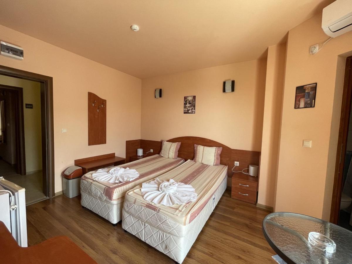Hotel Vega كرانيفو المظهر الخارجي الصورة
