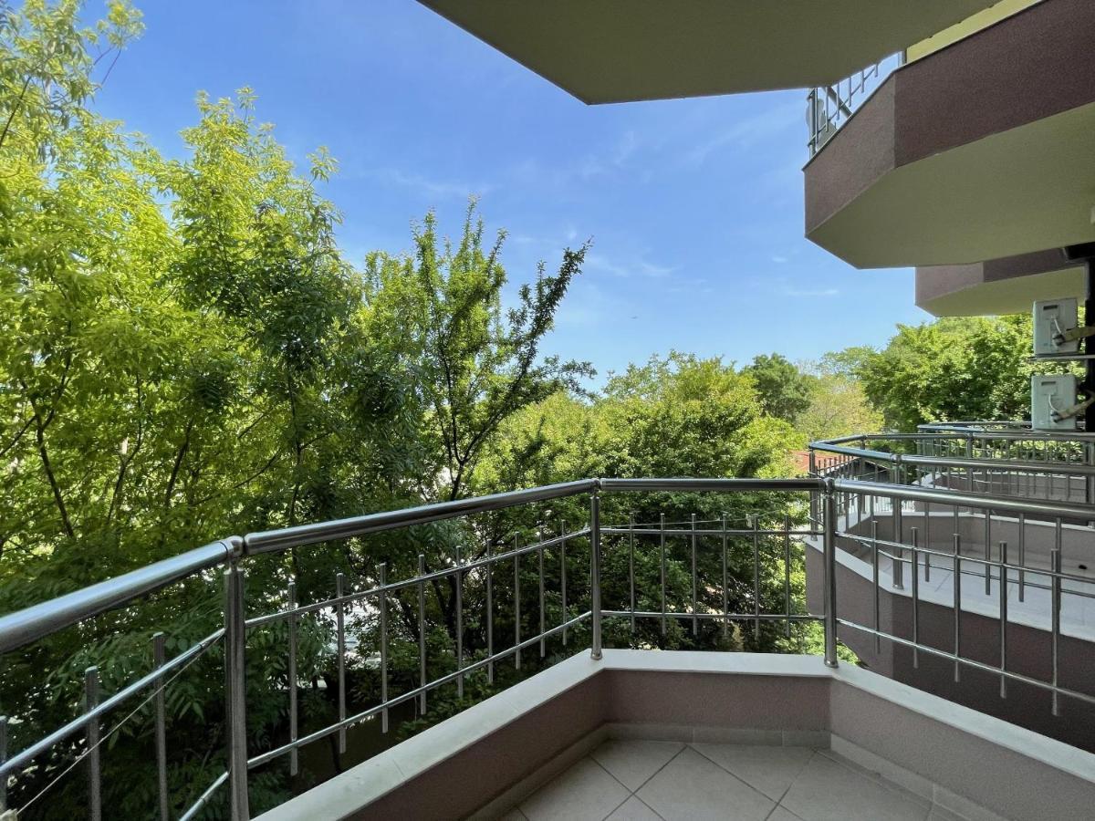 Hotel Vega كرانيفو المظهر الخارجي الصورة